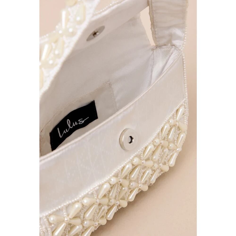 NWT Lulus Luxe Perception Ivory Pearl Beaded Mini Shoulder Bag - Picture 3 of 4